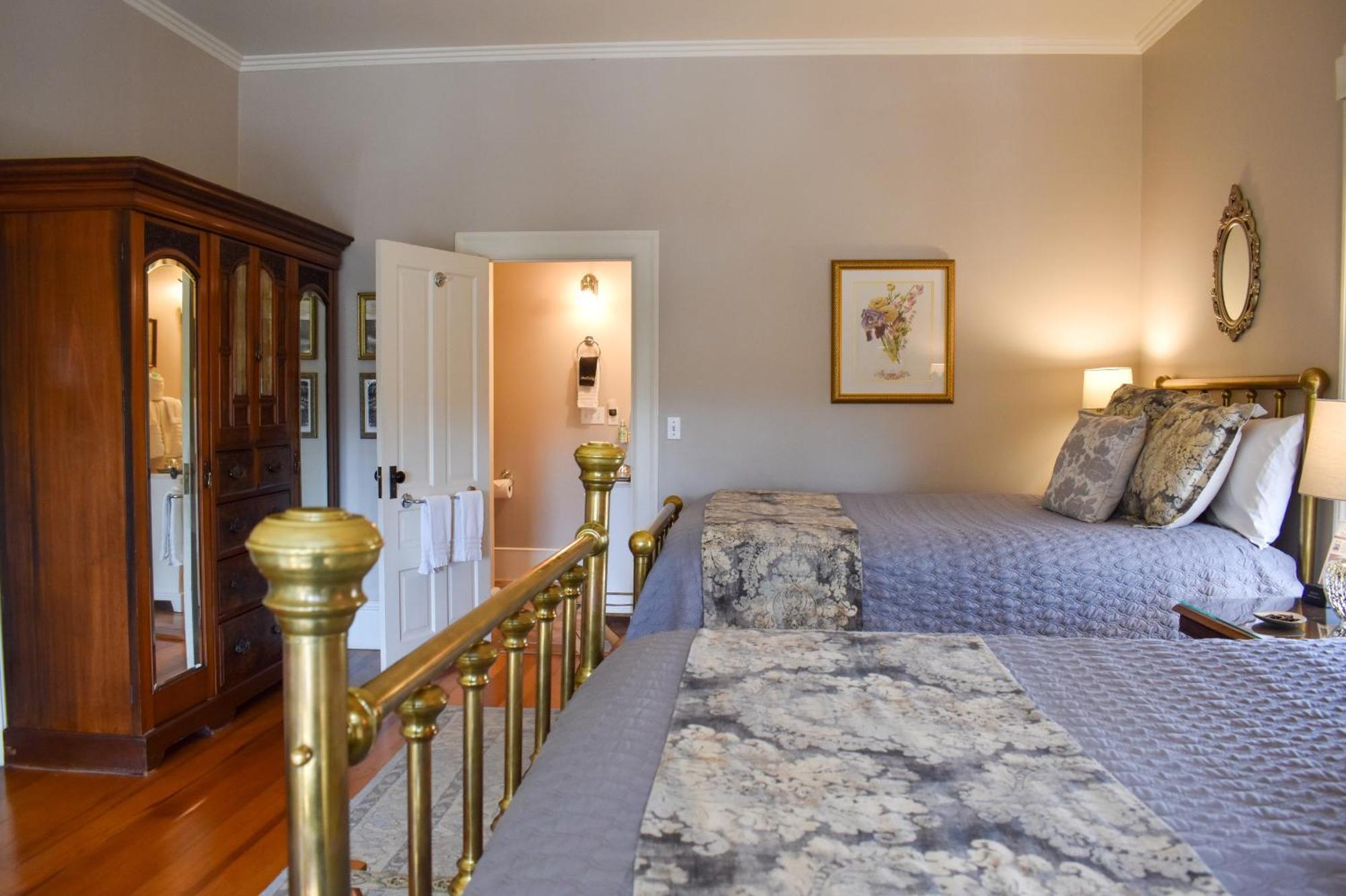 Mccall House Boutique Hotel Ашленд Екстериор снимка