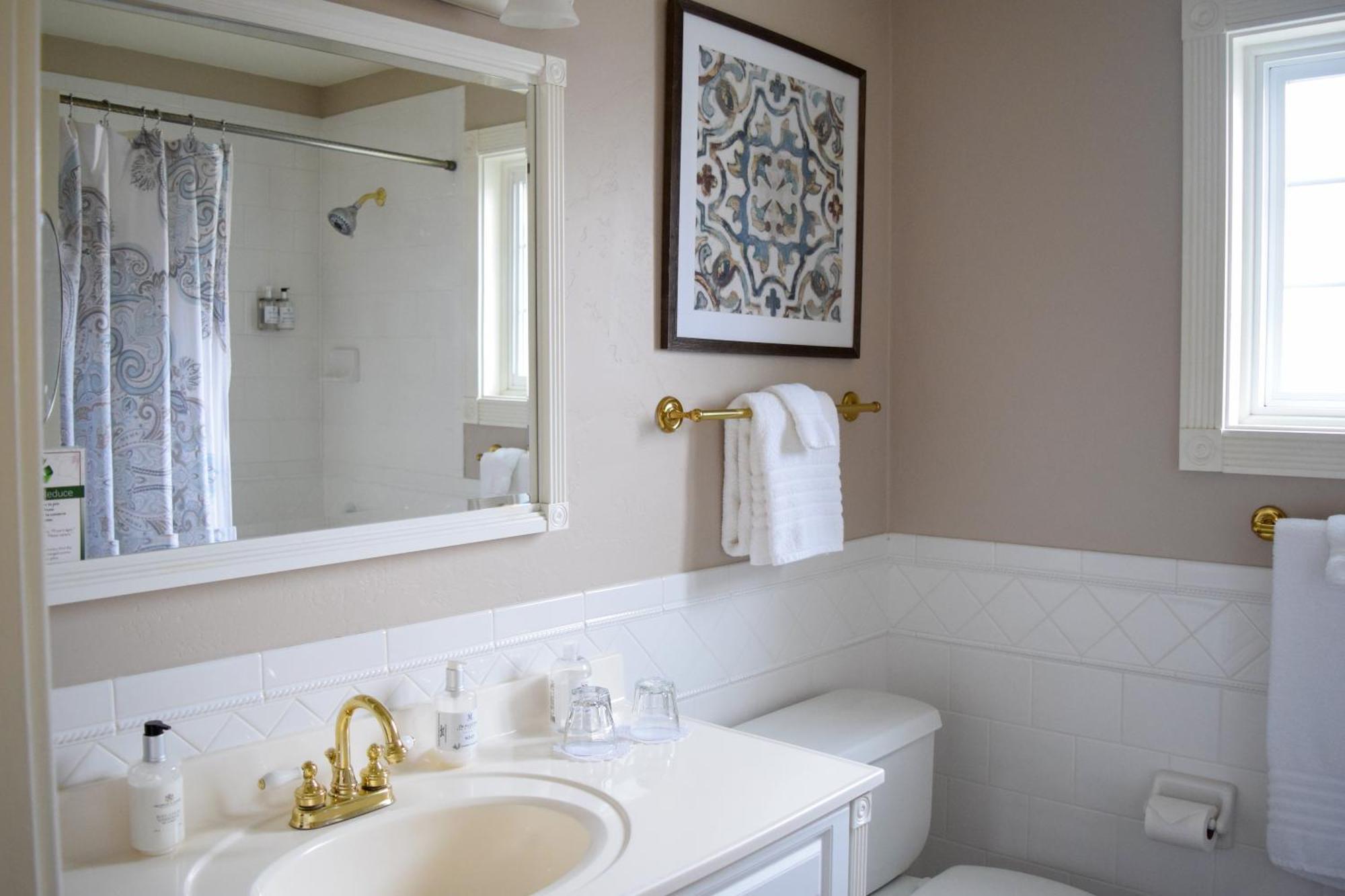 Mccall House Boutique Hotel Ашленд Стая снимка