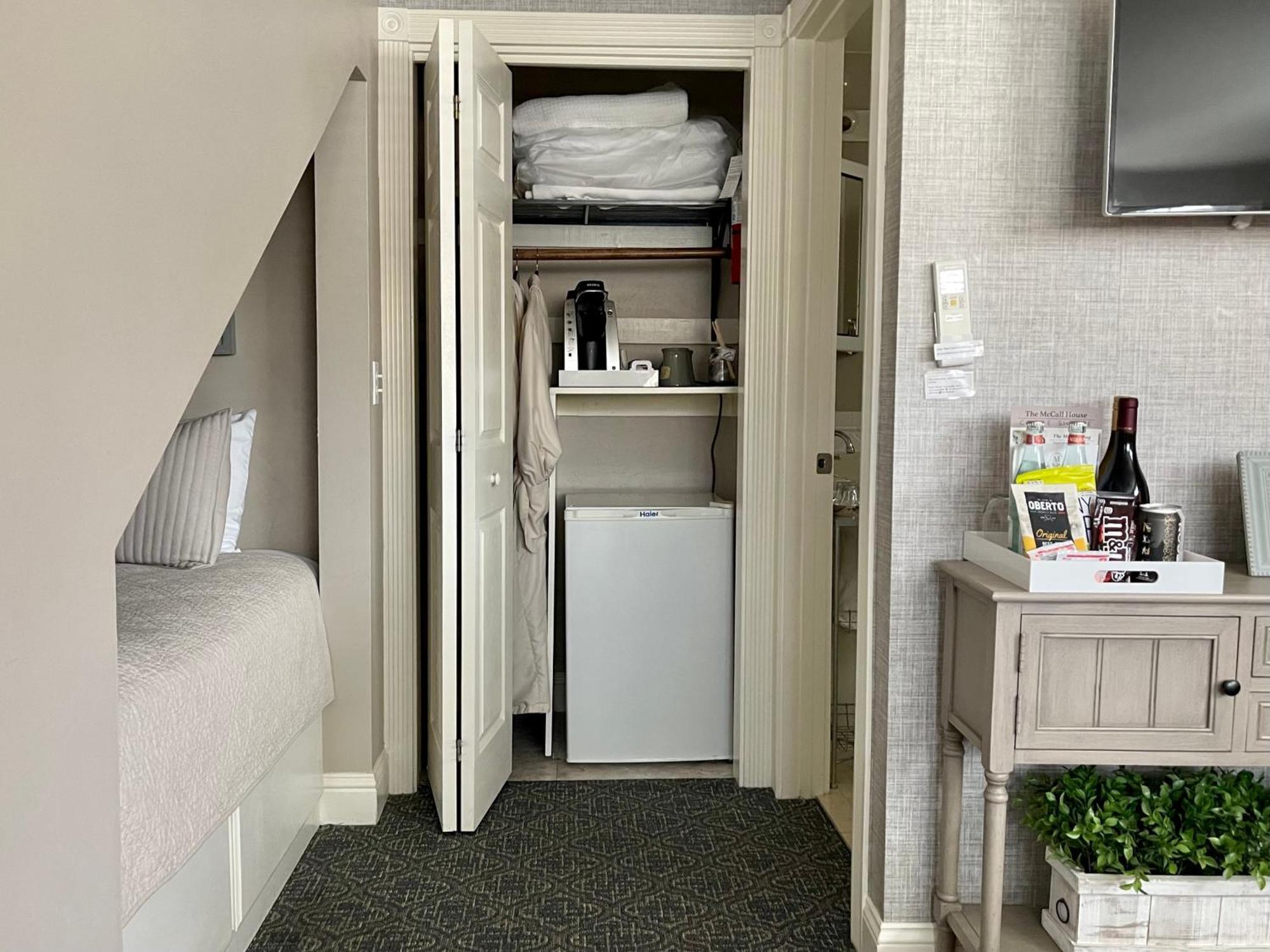 Mccall House Boutique Hotel Ашленд Стая снимка